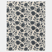 Gothic Black Climbing Rose Design Fleecedecke (Vorderseite)