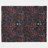 Gothic Black Dog & Dark Flowers Muster Fleecedecke (Vorderseite (Horizontal))