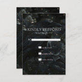 Gothic Black Floral Raven & Rose Wedding RSVP Karte (Vorne/Hinten)