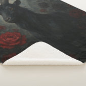 Gothic Black Goat mit Rote Rosen Dark Art Sherpadecke (3/4)