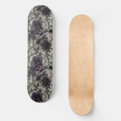 Gothic Black Lila Rose and Spiders Skateboard (Vorderseite)