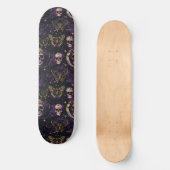 Gothic Black Lila Skulls Moths Moon Skateboard (Vorderseite)