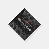 Gothic Black Red Grunge Textured | Schwarze Rose Serviette (Ecke)