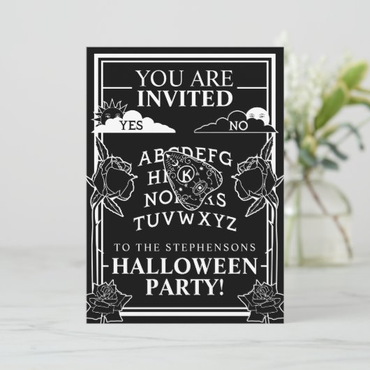 Gothic Black Talking Board Spooky Halloween-Party Einladung (Stehend Vorderseite)