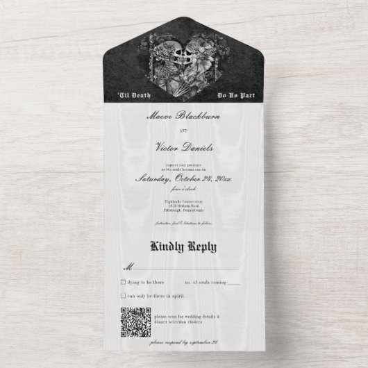 Gothic Black & White Skeleton Couple QR Code All In One Einladung (Innen Boden)