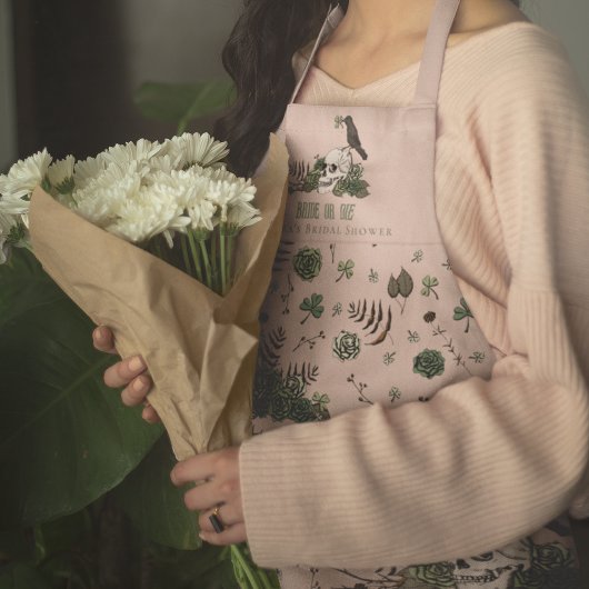 Gothic Blush Pink Bridge oder Die Bläschen Skull C Schürze