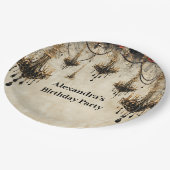 Gothic Chandelier Roses Birthday Pappteller (Schrägansicht)