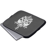 Gothic Cross mit Skulls Laptopschutzhülle (Vorne Knopf)