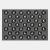Gothic Dark Gray Skulls and Stripes Halloween Geschenkpapier Set (Vorderseite)