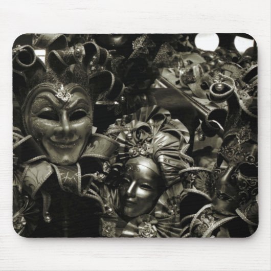 Gothic Dark Masquerade Masken Schwarz und Weiß Mousepad (Vorne)