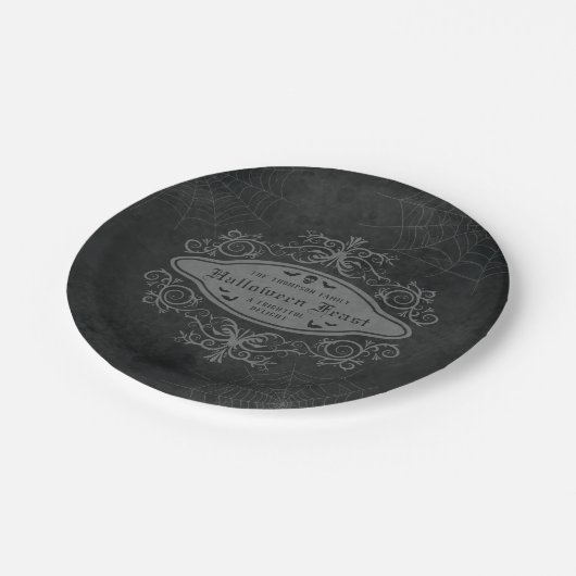 Gothic Decorative Macabre Banner Halloween-Party Pappteller (Schrägansicht)