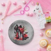 Gothic Fashionista Rote Bottom Stilettos mit Rose Pappteller (Party)