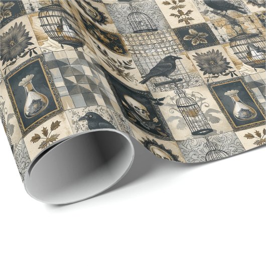 Gothic Floral Skull and Raven Pattern Geschenkpapier (Rolleneckpunkt)