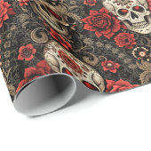 Gothic Floral Skull & Rose Hochzeit Geschenkpapier (Rolleneckpunkt)