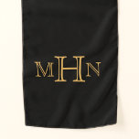 Gothic Glam | Scarf | Gold Monogram | Schwarz Schal<br><div class="desc">Die letzte Touch zu Ihrem Herren des Manors,  Dracula vampire,  Jeckyll & Hyde Dampfpunk Kostüme/Cosplay. Personalisieren Sie Ihre Monogramm/Initial. Machen Sie Ihre Selbstsucht unvergesslich!</div>