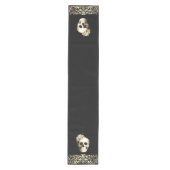 Gothic Glam Skull White Roses Mittelgroßer Tischläufer (Vorderseite)