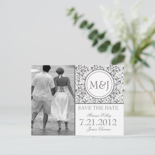 Gothic Gray on White Blühte Save the Date Ankündigungspostkarte (Stehend Vorderseite)
