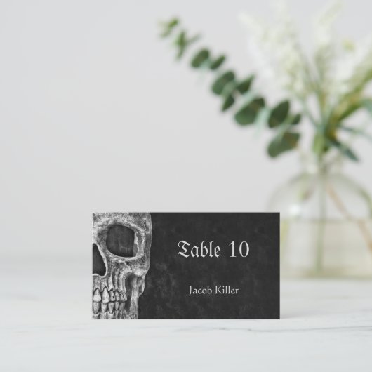 Gothic Half Skull Cool Black And White Grunge Platzkarte (Stehend Vorderseite)