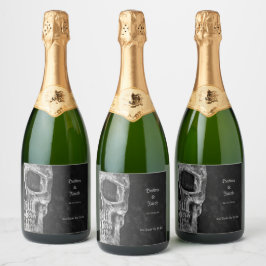 Gothic Half Skull Cool Schwarz-Weiß-Grunge Schaumweinetikett