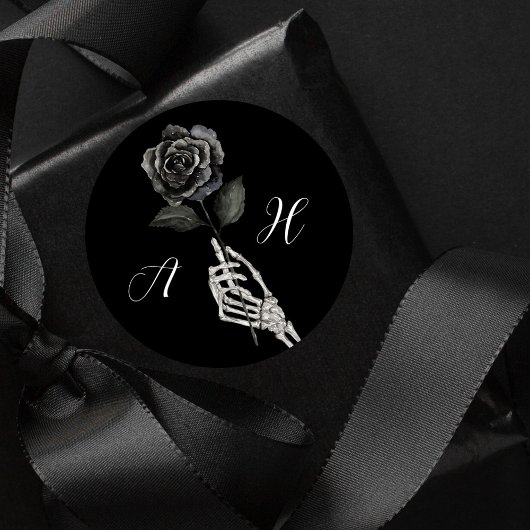 Gothic Halloween Black Wedding Skeleton Hand Rose Runder Aufkleber