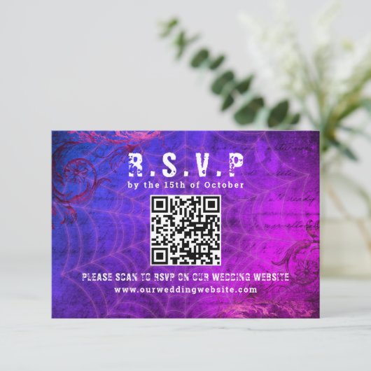 Gothic Halloween QR Code Wedding RSVP Karte (Stehend Vorderseite)