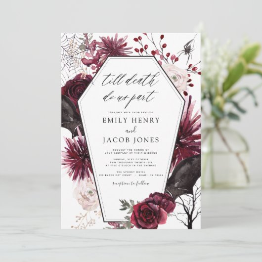 Gothic Halloween Wedding Burgundy Black Einladung (Stehend Vorderseite)