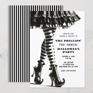 Gothic Hexe gestreifte Beine Schwarz Weiß Hallowee Einladung