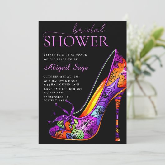 Gothic High Heel Shoe Halloween-Brautparty Einladung (Stehend Vorderseite)
