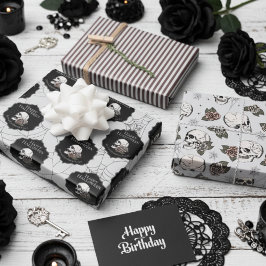 Gothic Light Gray Skulls and Stripes Halloween Geschenkpapier Set