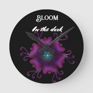 Gothic Lila-Blüten-Dunkle-Flora-Botanik Runde Wanduhr