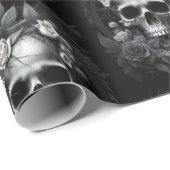 Gothic Macabre Skull and Rose Mural Geschenkpapier (Rolleneckpunkt)