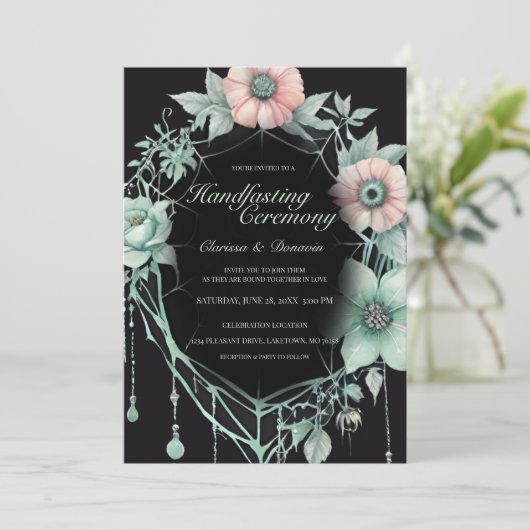 Gothic Mint Green Spider Floral Web Handfasting Einladung (Stehend Vorderseite)