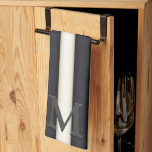 Gothic-Monogramm aus schwarzem und weißem vertikal Geschirrtuch