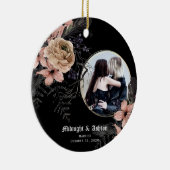 Gothic Moody Floral Foto Verheiratet Keramik Ornament (Rechts)