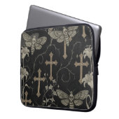 Gothic Moth & Cross Laptop Sleeve (Vorderseite Links)