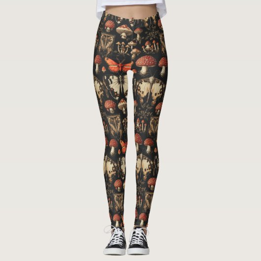 Gothic Mushroom Specimen Dark Academia Red Moth Leggings (Vorderseite)