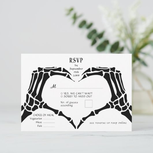 Gothic QR Code Skeleton Hands bis zum Tod Hochzeit RSVP Karte (Stehend Vorderseite)