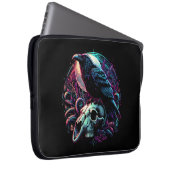 Gothic Raven on Skull Laptopschutzhülle (Vorne Rechts)