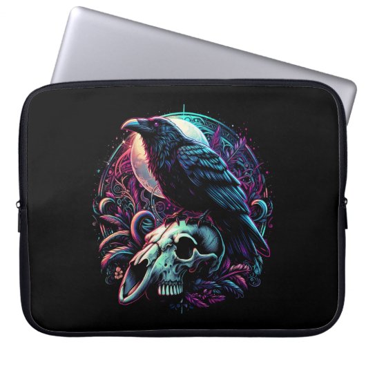 Gothic Raven on Skull Laptopschutzhülle (Vorderseite)
