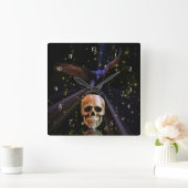 Gothic Raven or Crow and Skull Quadratische Wanduhr (Zuhause)