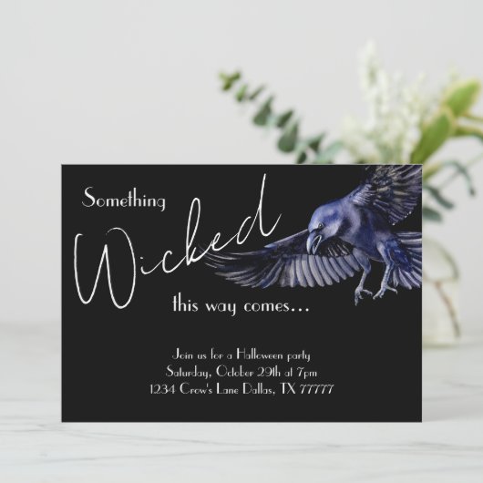 Gothic Raven Something Wicked Halloween-Party Einladung (Stehend Vorderseite)