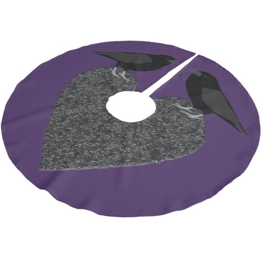 Gothic Ravens und Black Heart Polyester Weihnachtsbaumdecke (Schrägansicht)