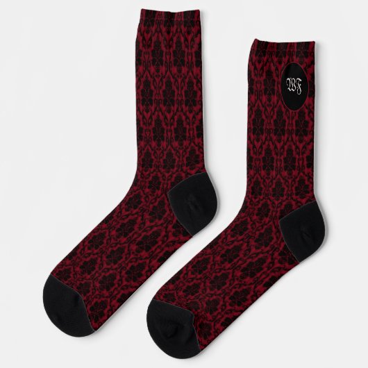 Gothic Red Black Damask Monogram Socken (Linkes Detail)