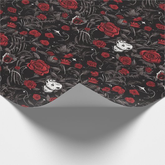 Gothic Red Roses and Skulls Geschenkpapier (Ecke)