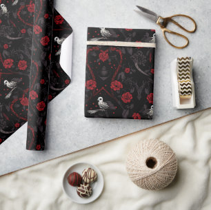 Gothic Red Roses Kette rotes Herz und weiße Krähe Geschenkpapier
