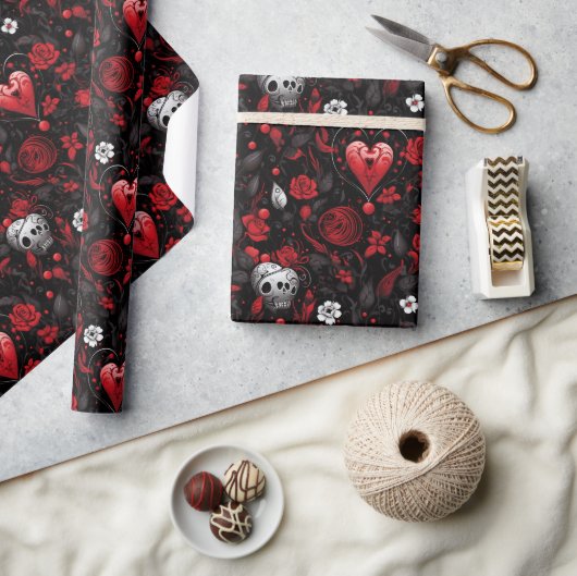 Gothic rote Herzen und Rosen Geschenkpapier (Basteln)