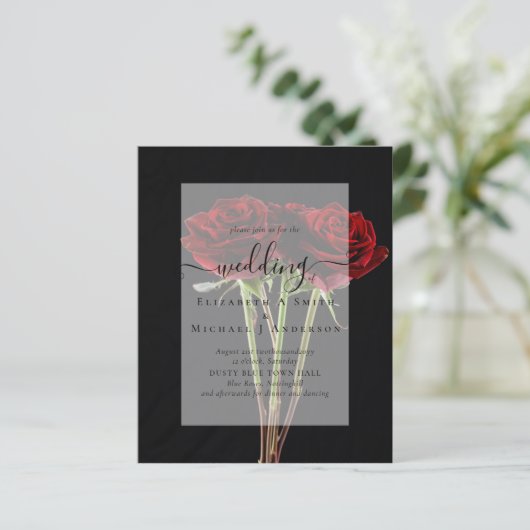 Gothic Rote Rosen Goth Wedding Einladung (Stehend Vorderseite)