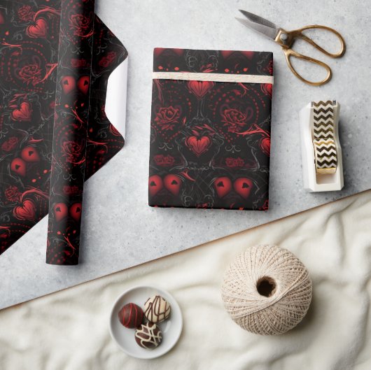 Gothic rote Rosen und rote Herzen Geschenkpapier (Basteln)