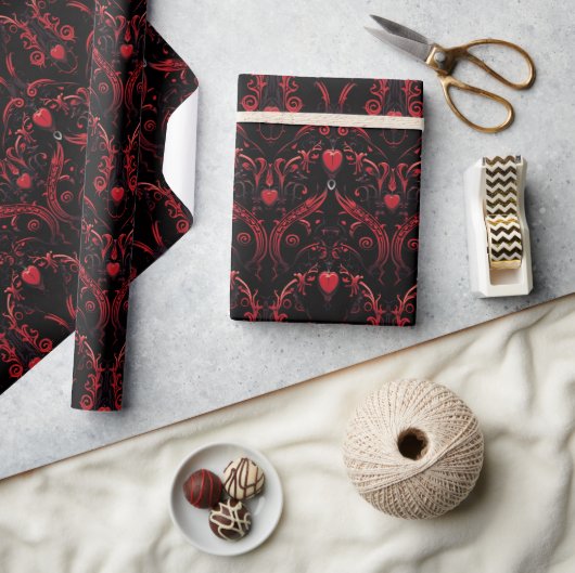 Gothic rotes Herz kompliziertes Design Geschenkpapier (Basteln)