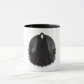 Gothic Salem Hexe um Mitternacht Tasse (Zentrum)